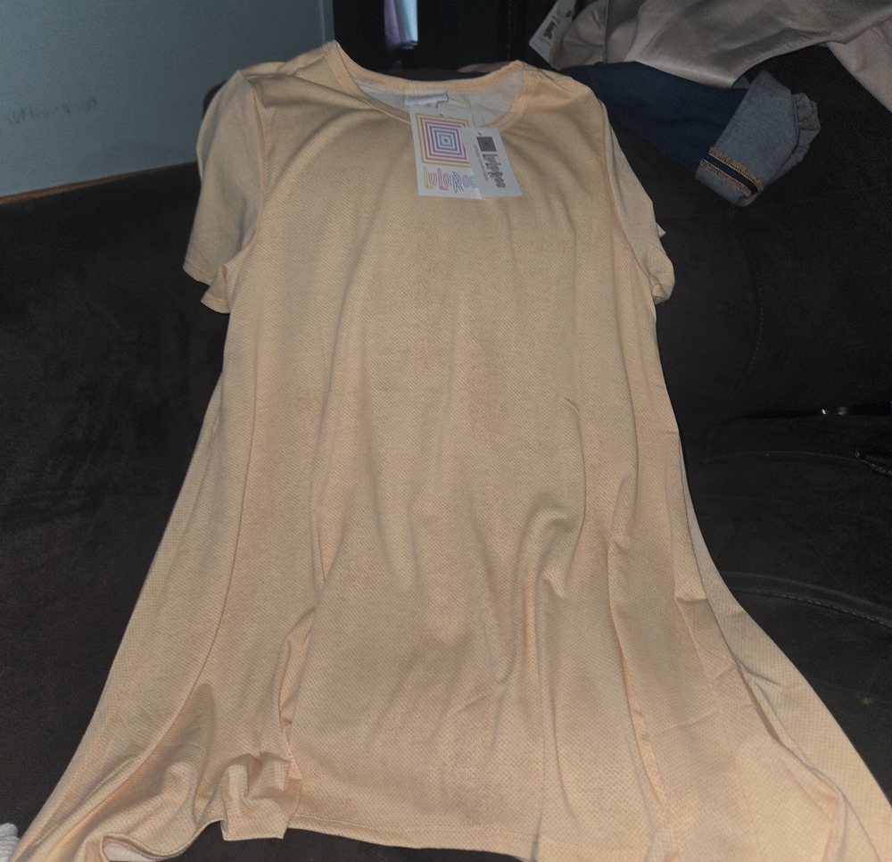 LuLaRoe Peach Short Sleeve Swing Top XS